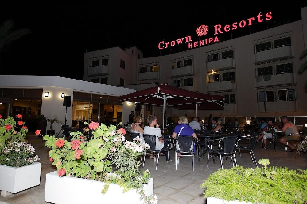 Crown Resorts Henipa Larnaca Bagian luar foto