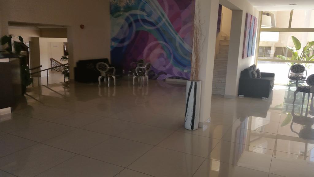 Crown Resorts Henipa Larnaca Bagian luar foto