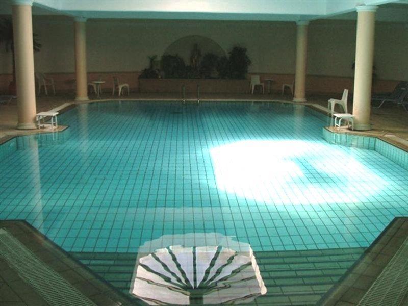 Crown Resorts Henipa Larnaca Bagian luar foto