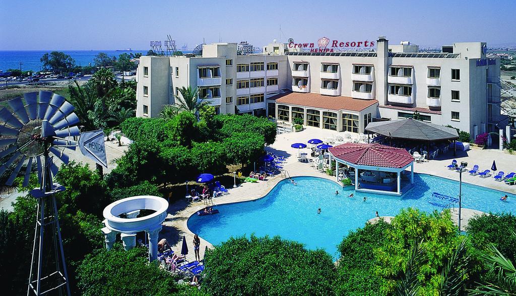 Crown Resorts Henipa Larnaca Bagian luar foto