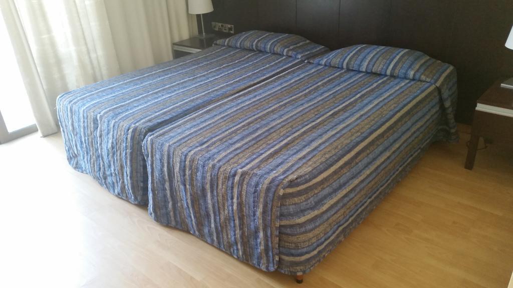 Crown Resorts Henipa Larnaca Bagian luar foto