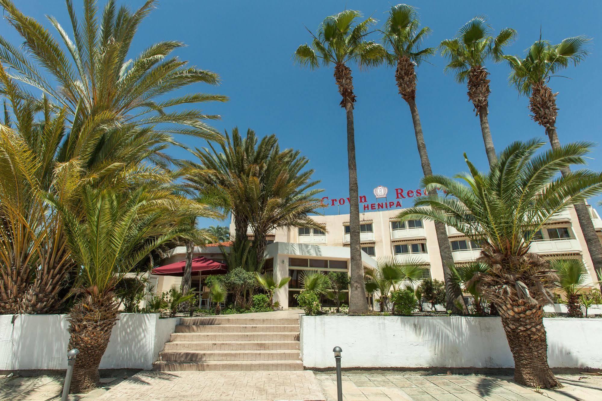 Crown Resorts Henipa Larnaca Bagian luar foto